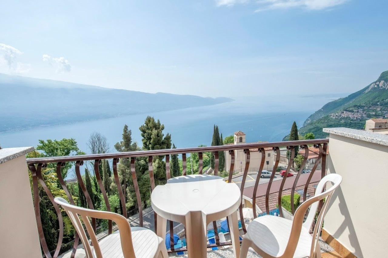 Hotel Bellavista Тіньяле Екстер'єр фото
