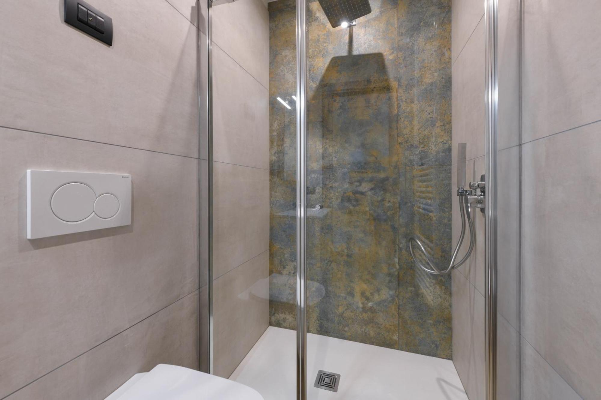 Hotel Bellavista Тіньяле Екстер'єр фото