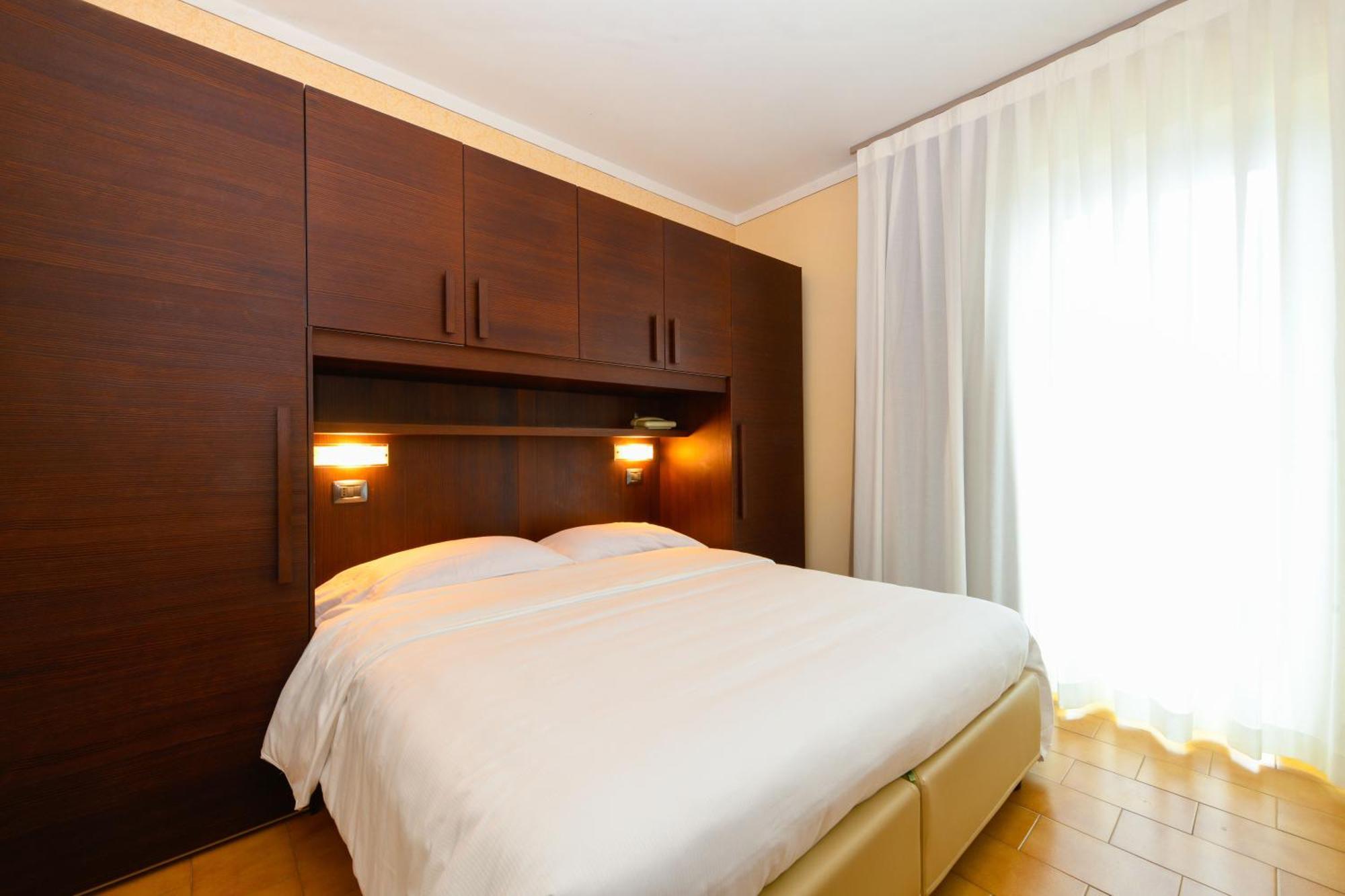 Hotel Bellavista Тіньяле Екстер'єр фото