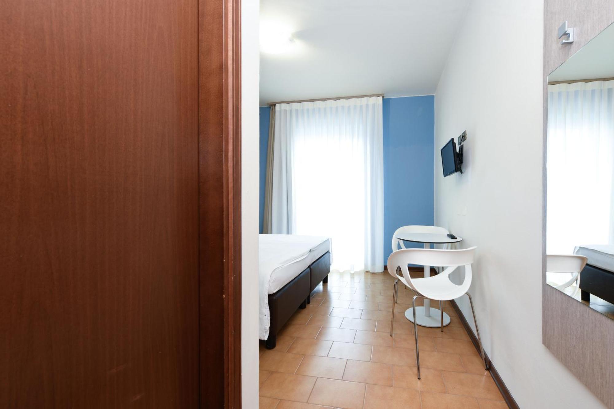Hotel Bellavista Тіньяле Екстер'єр фото