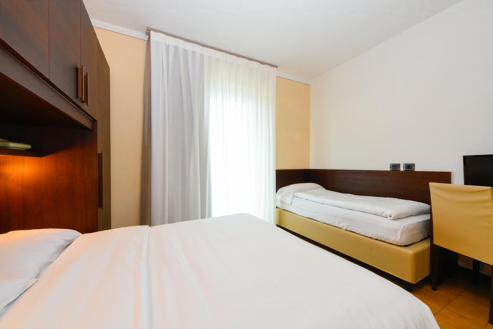 Hotel Bellavista Тіньяле Екстер'єр фото