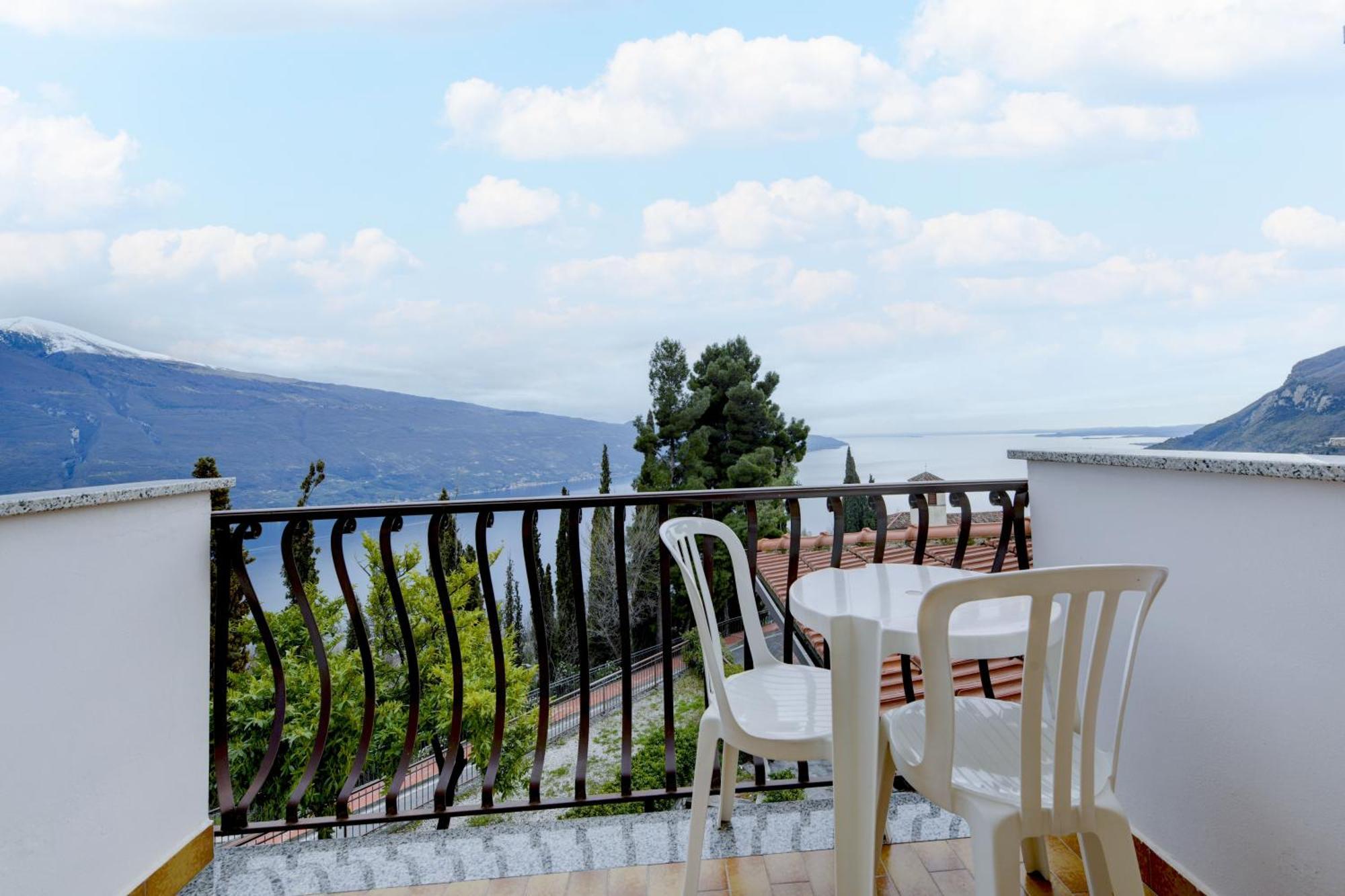 Hotel Bellavista Тіньяле Екстер'єр фото