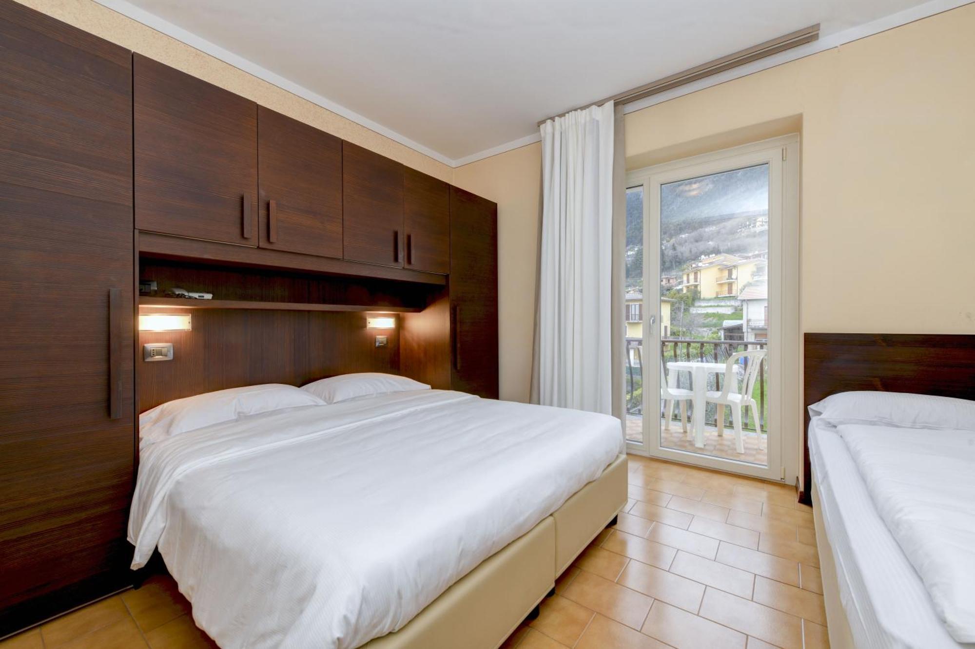 Hotel Bellavista Тіньяле Екстер'єр фото