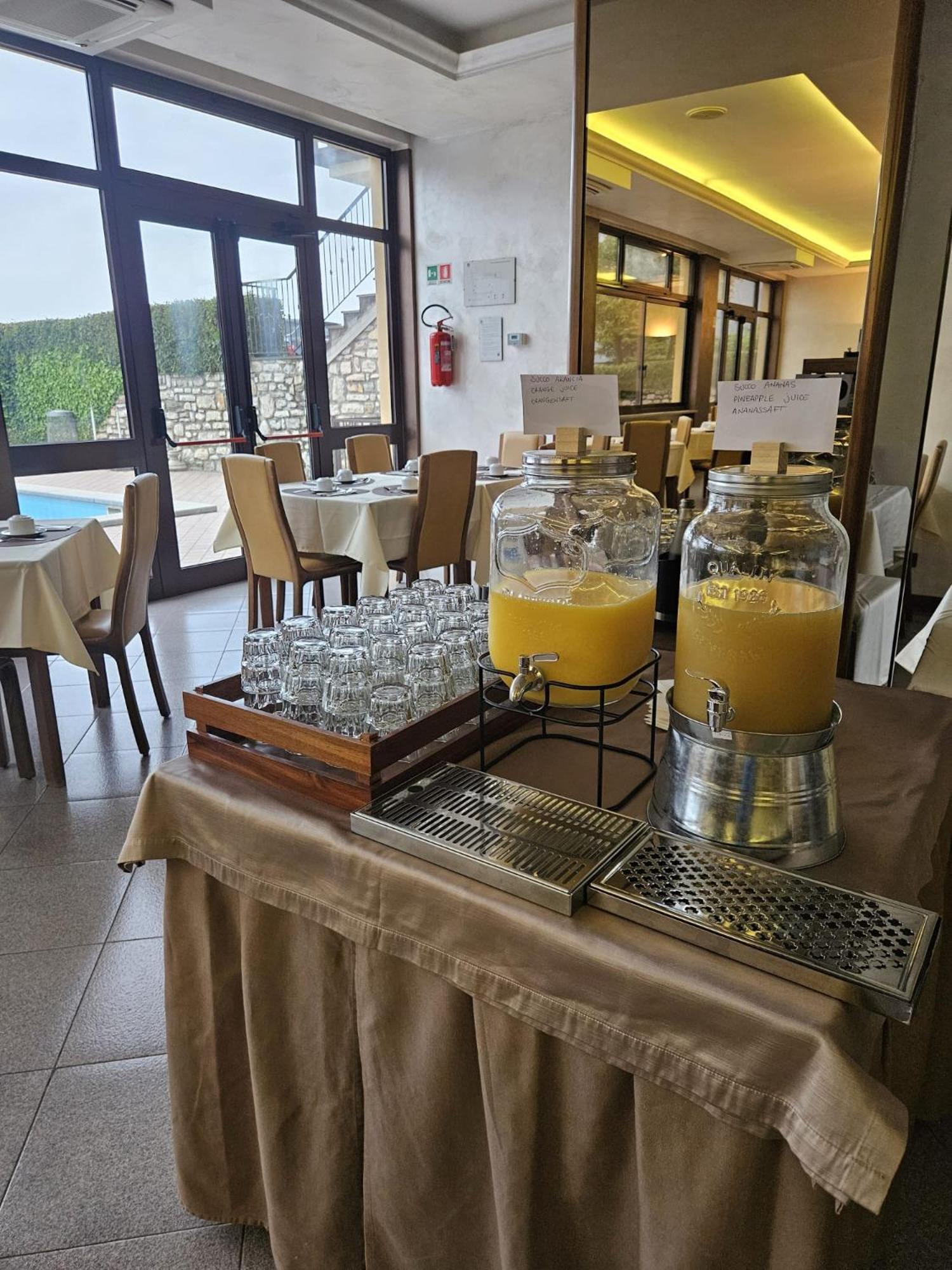 Hotel Bellavista Тіньяле Екстер'єр фото